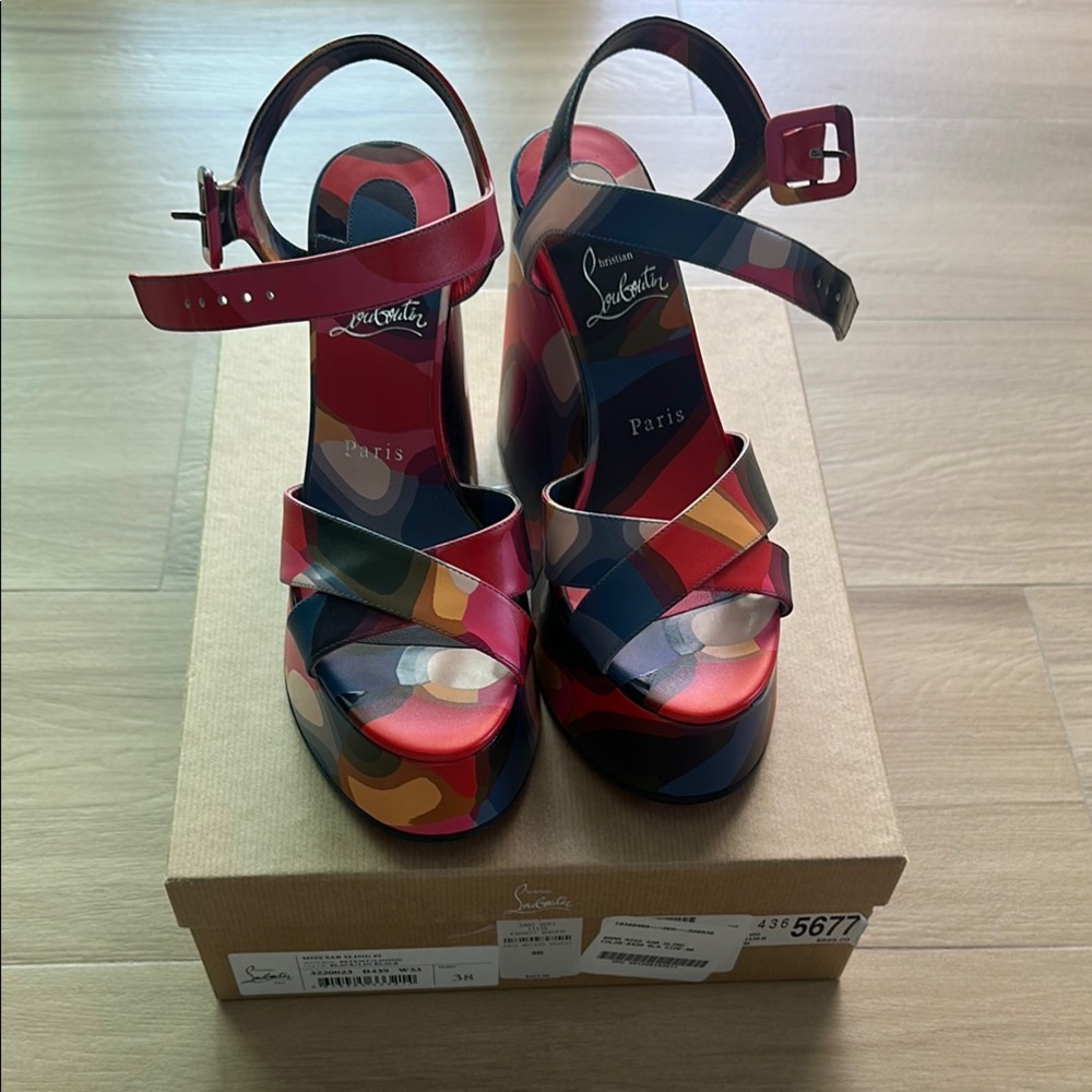 Christian Louboutin Sandals
Supramariza Leather Platform Wedges